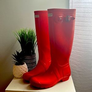Size 9 Orange Hunter Rain Boots